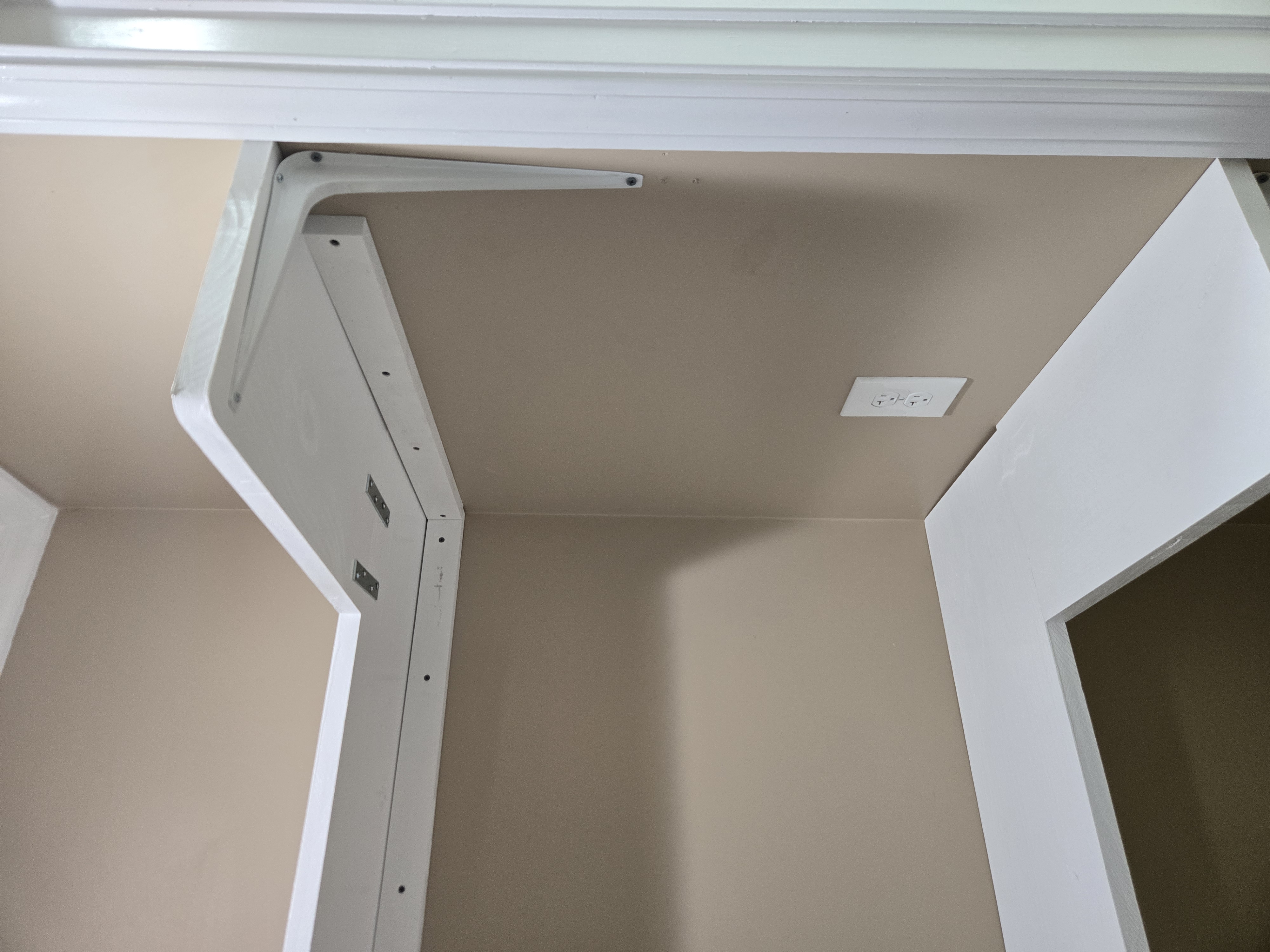 Shelves in walkin closet.